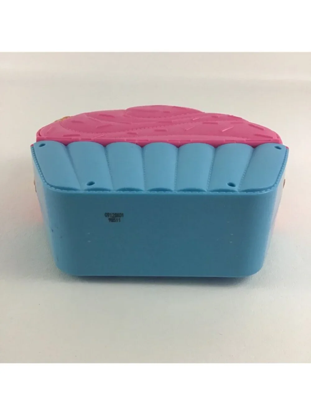 Disney Jr Alice's Wonderland Baker's Bag Playset Cupcake Whisk Scoop Rolling Pin